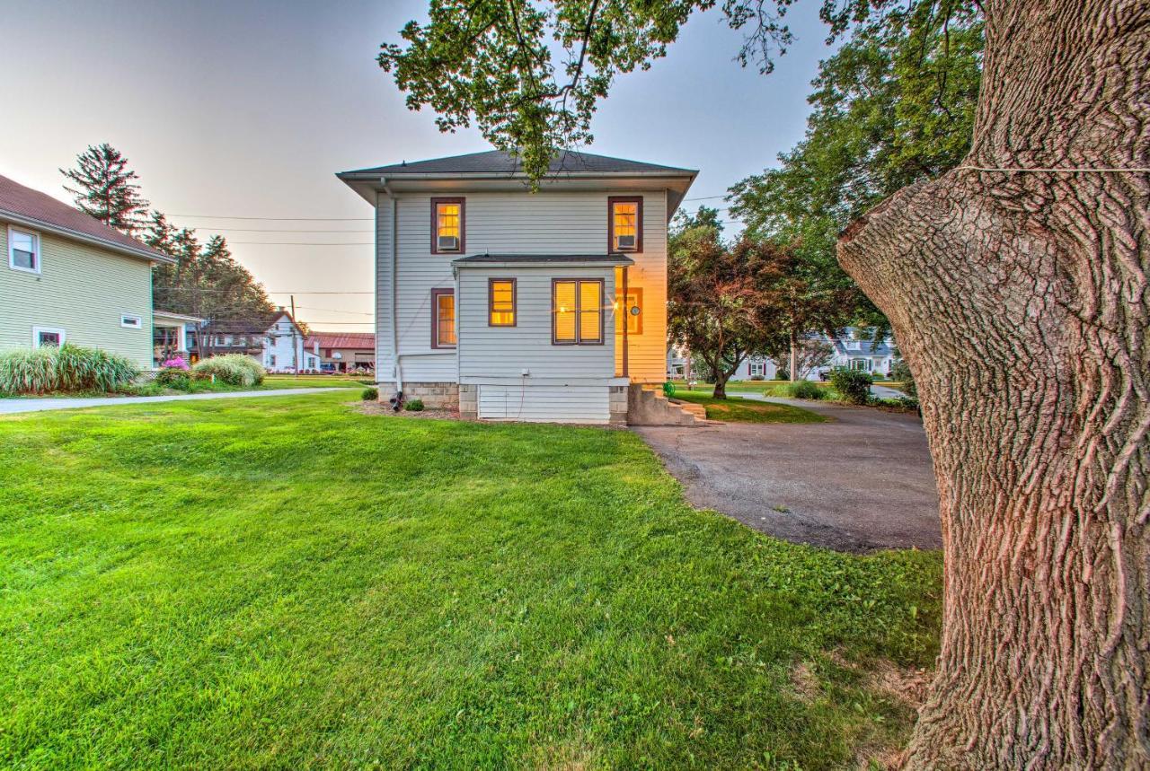 Whimsical Lancaster House With Porch, Near Amish Farm Villa Exterior photo